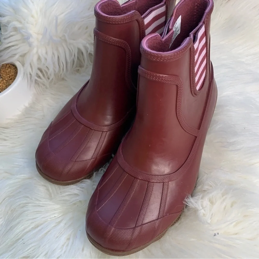 Sperry Syren Cove Rubberized Chelsea Boot